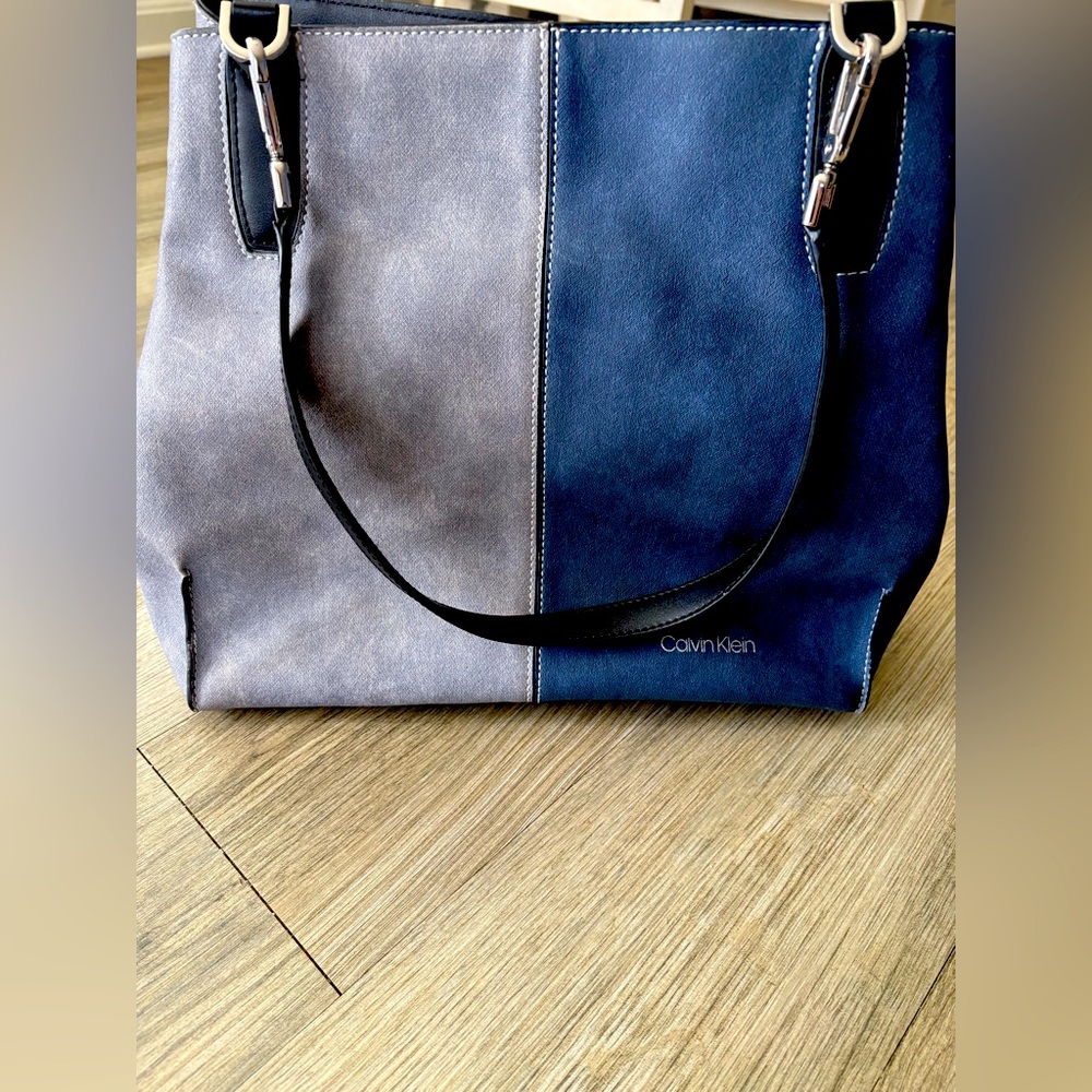 NWOT Calvin Klein Multicolored Bucket Bag